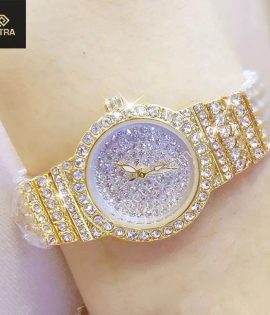 petra-crystal-quartz-elegant-gold-wristwatch-for-women