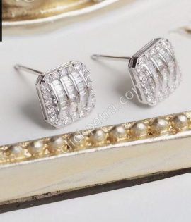 petra-women-square-shaped-18k-gold-statement-stud-earring