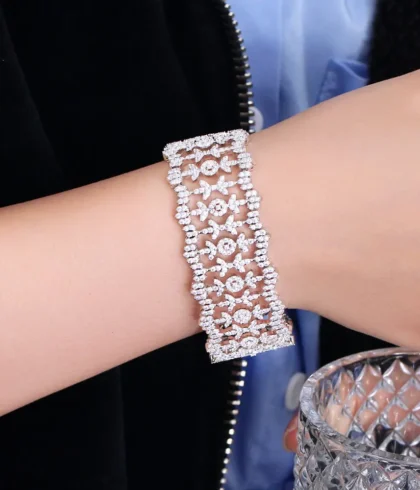 luxury-full-cubic-zirconia-stone-wide-cuff-bracelets-bangle