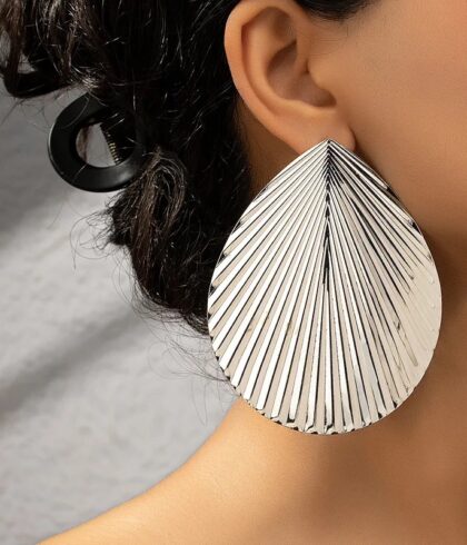 bold-fashion-silver-plated-water-drop-earring